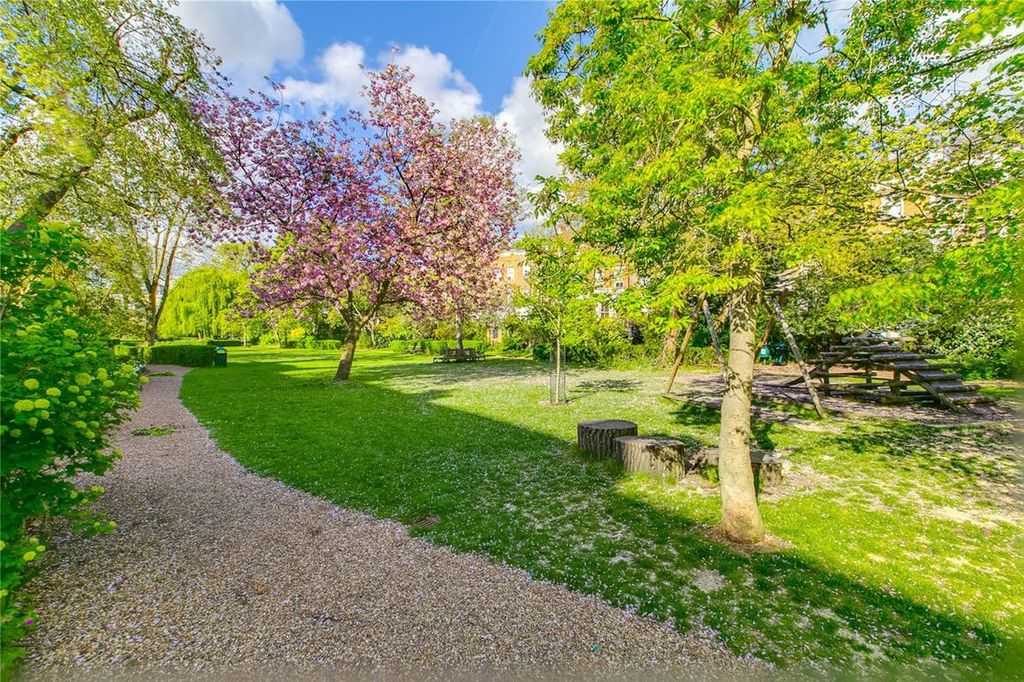 Property photo 3 of 6