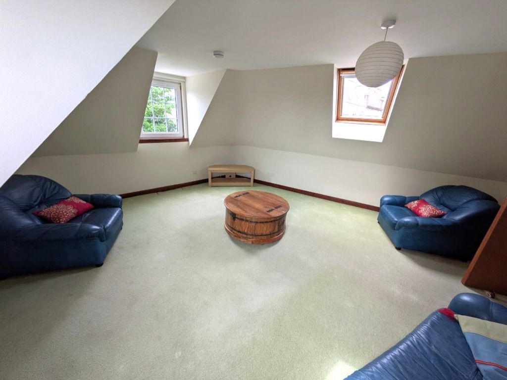 Property photo 2 of 11 Photo 2