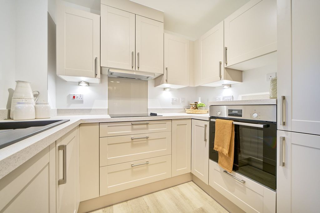 Property photo 3 of 7 Typical Kitchen