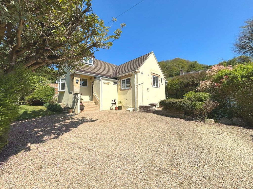 Property photo 2 of 22