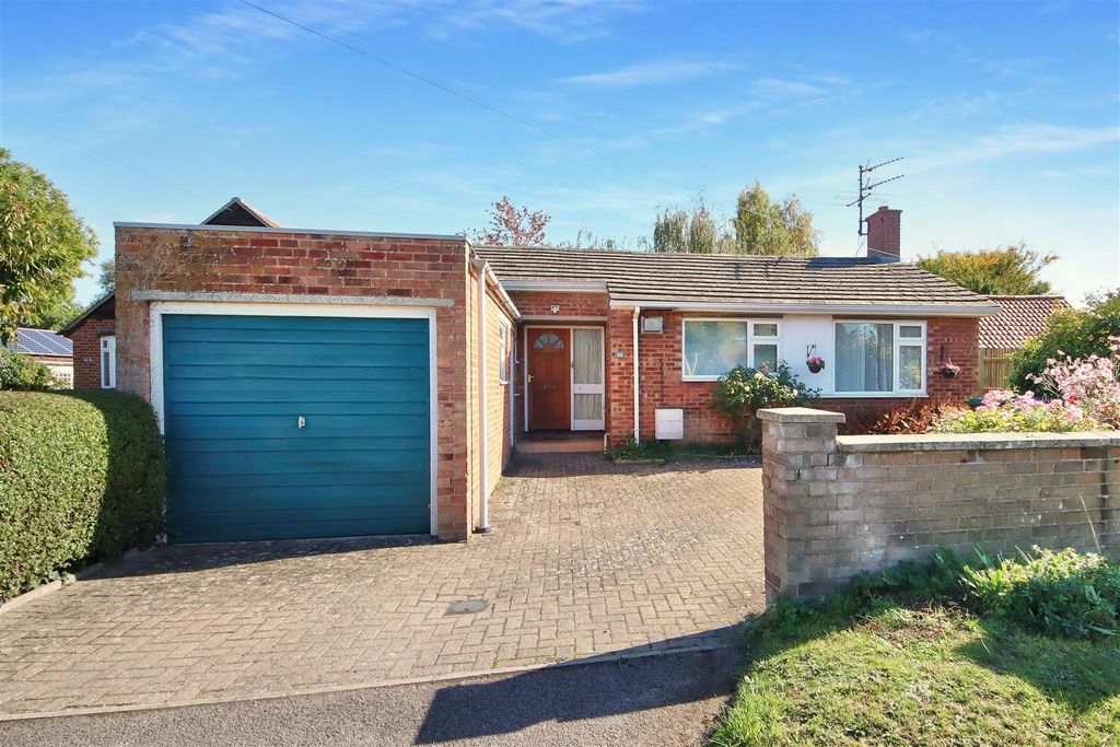 Property photo 1 of 17 Updated Front(Edited10Oct2025).Jpg