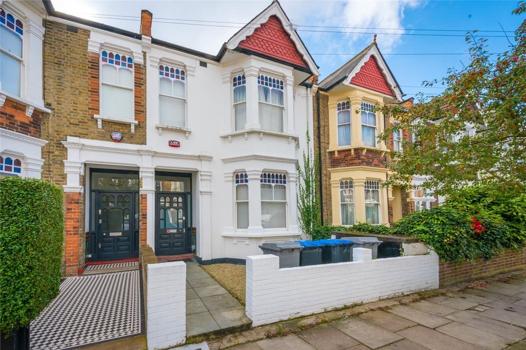 Property photo 1 of 18 Picture No. 02