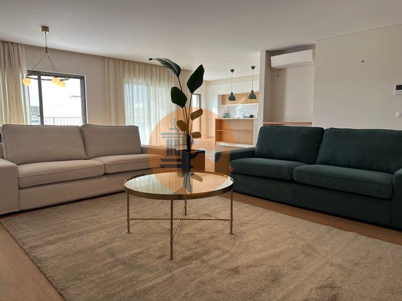 Property photo 2 of 47