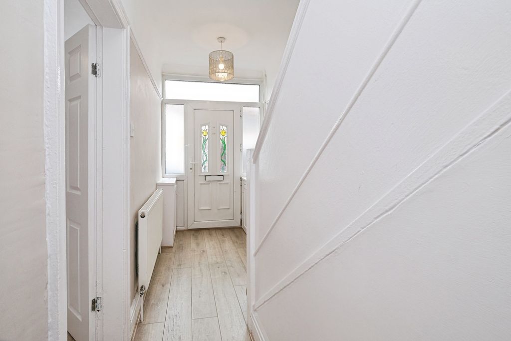 Property photo 3 of 20 Pbox-Img.Jpg