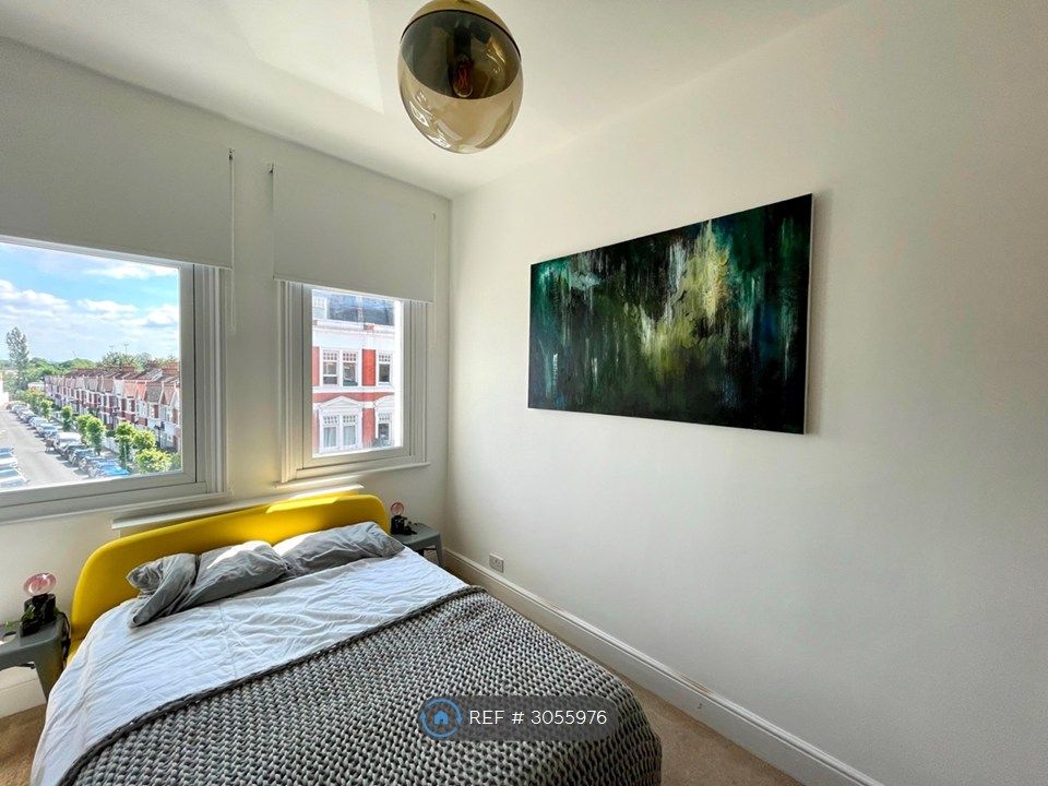 Property photo 2 of 26