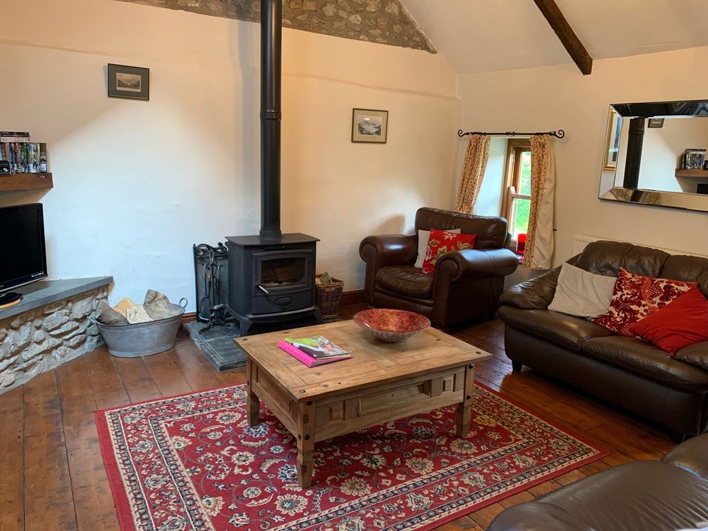 Property photo 2 of 21 Photo 12