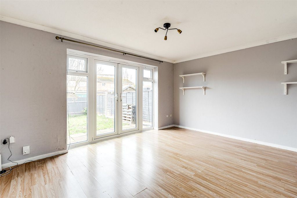 Property photo 2 of 13 Picture No. 05