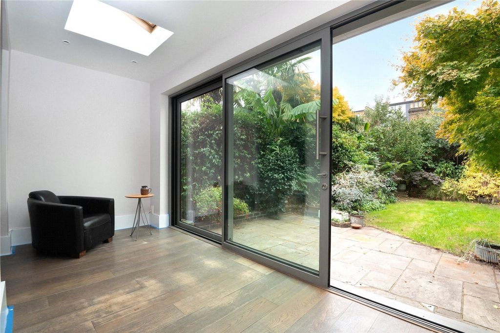 Property photo 2 of 19 Picture No. 6