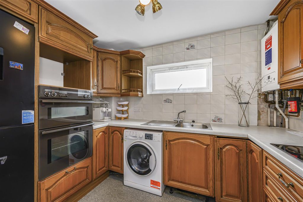Property photo 3 of 11 8 Washington-11.Jpg