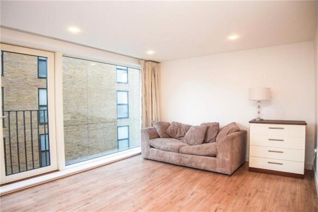 Property photo 1 of 14 (Main)