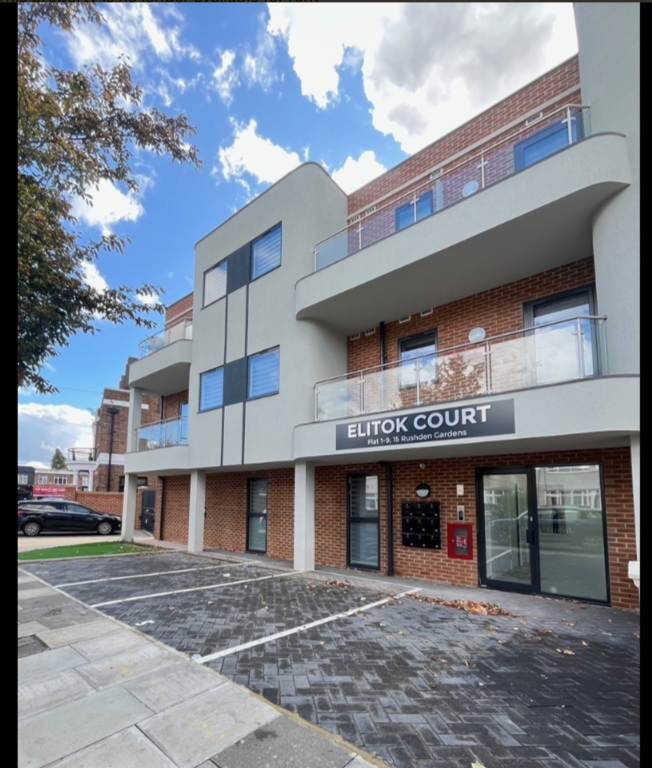 Property photo 2 of 2 Elitok Court Ig1