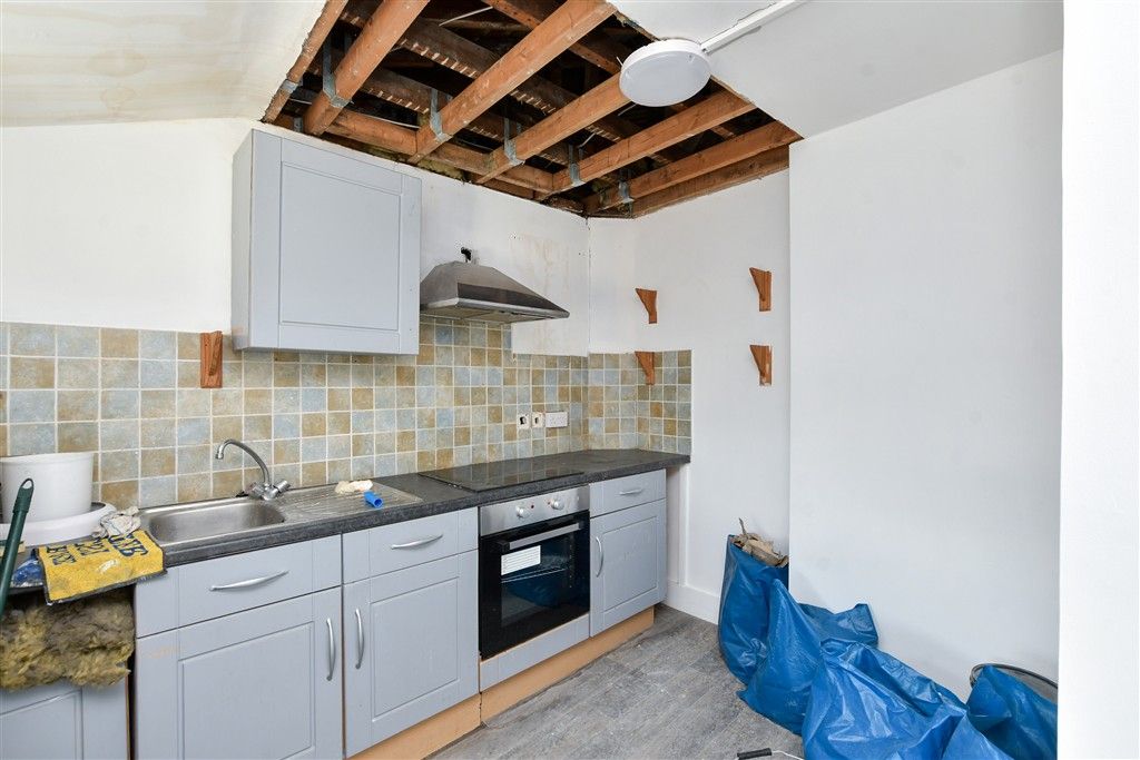 Property photo 3 of 5 Kitchen