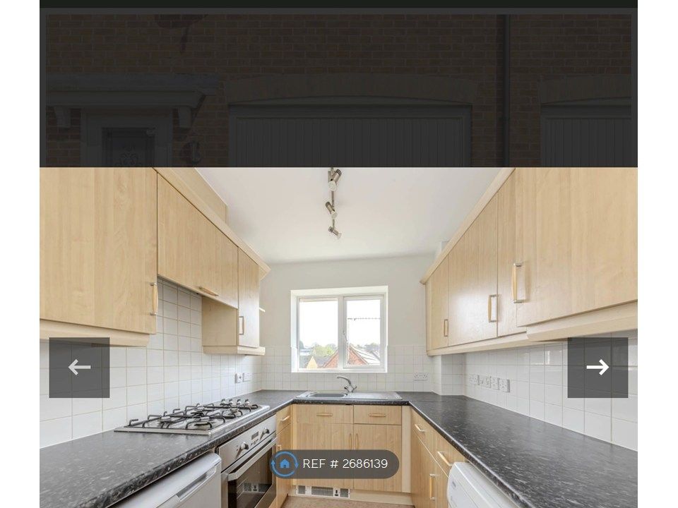 Property photo 2 of 10 Kitchen