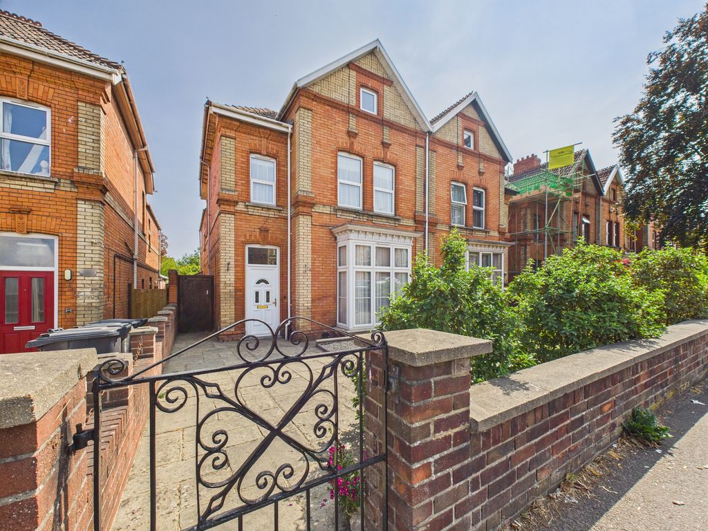 Property photo 1 of 29