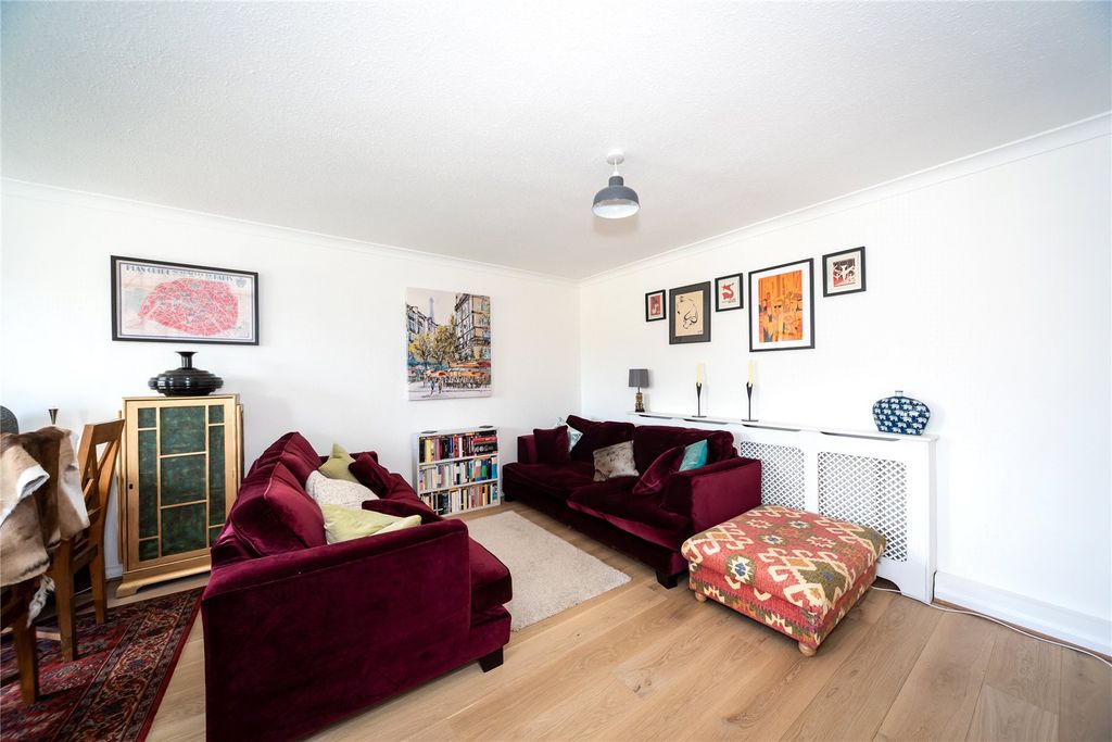 Property photo 3 of 9 Picture No. 14