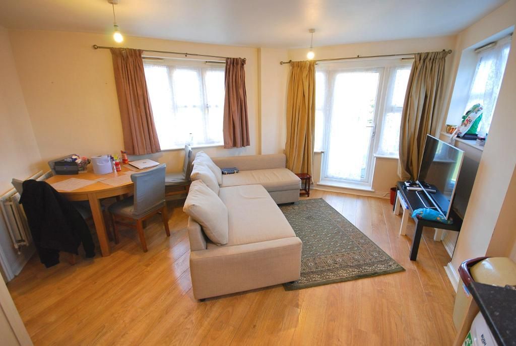 Property photo 2 of 12 Living