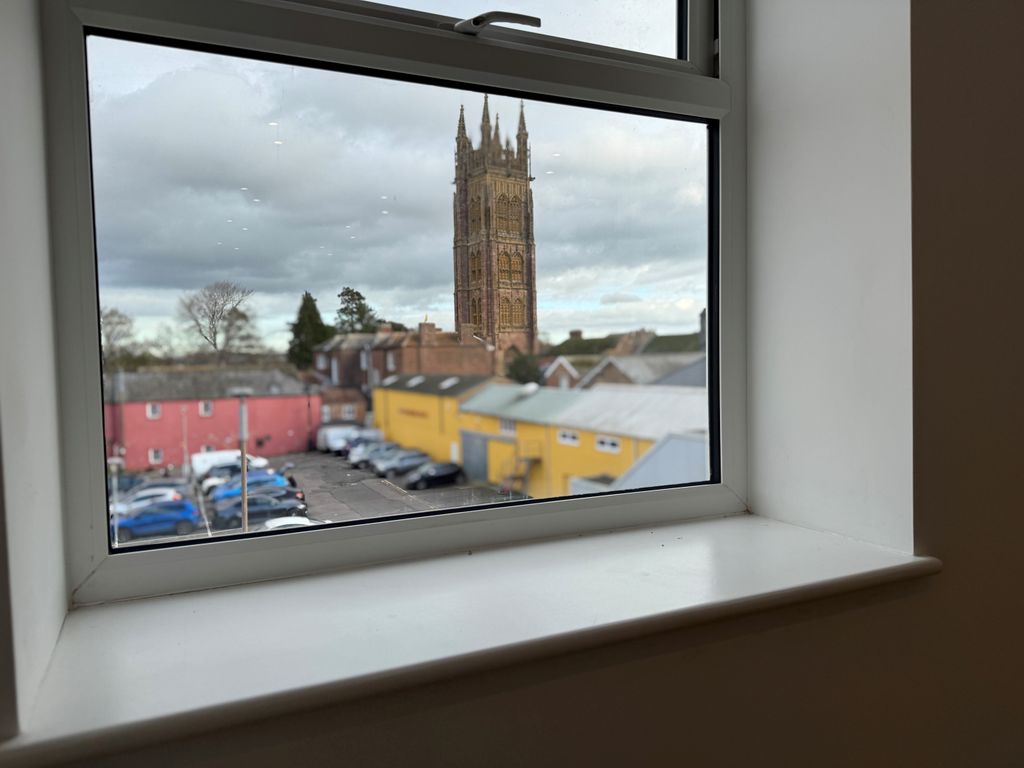 Property photo 2 of 11 Image