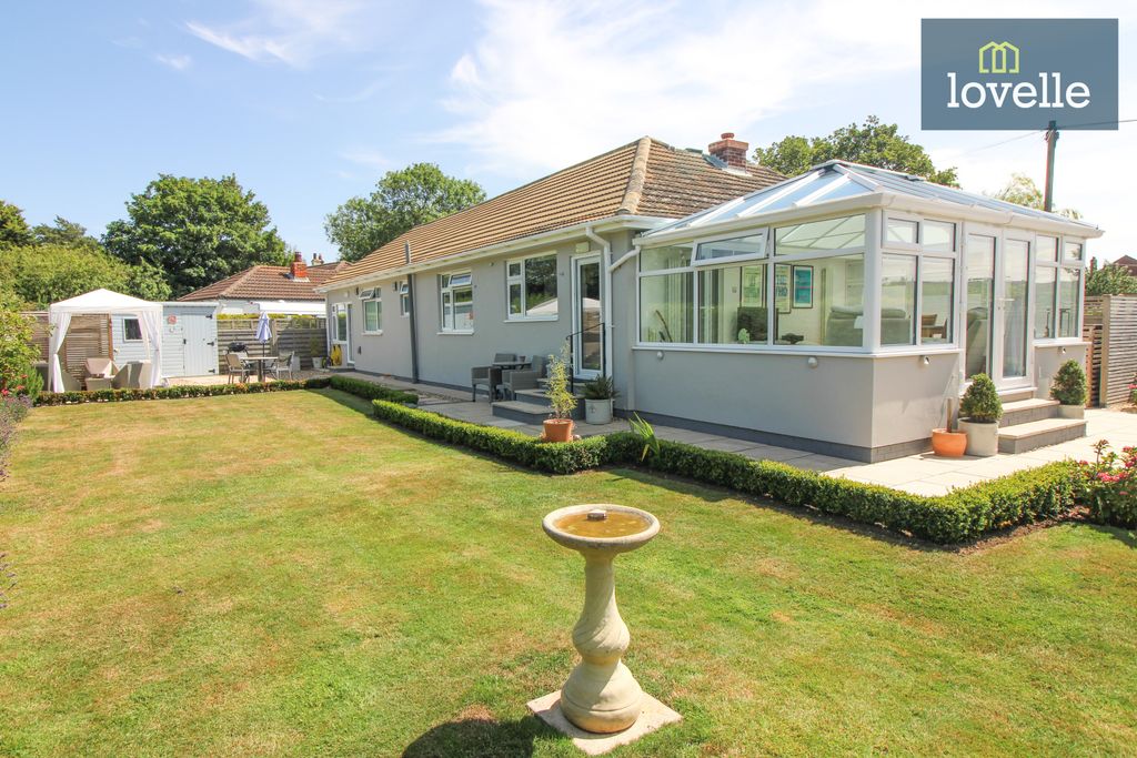 Property photo 2 of 23