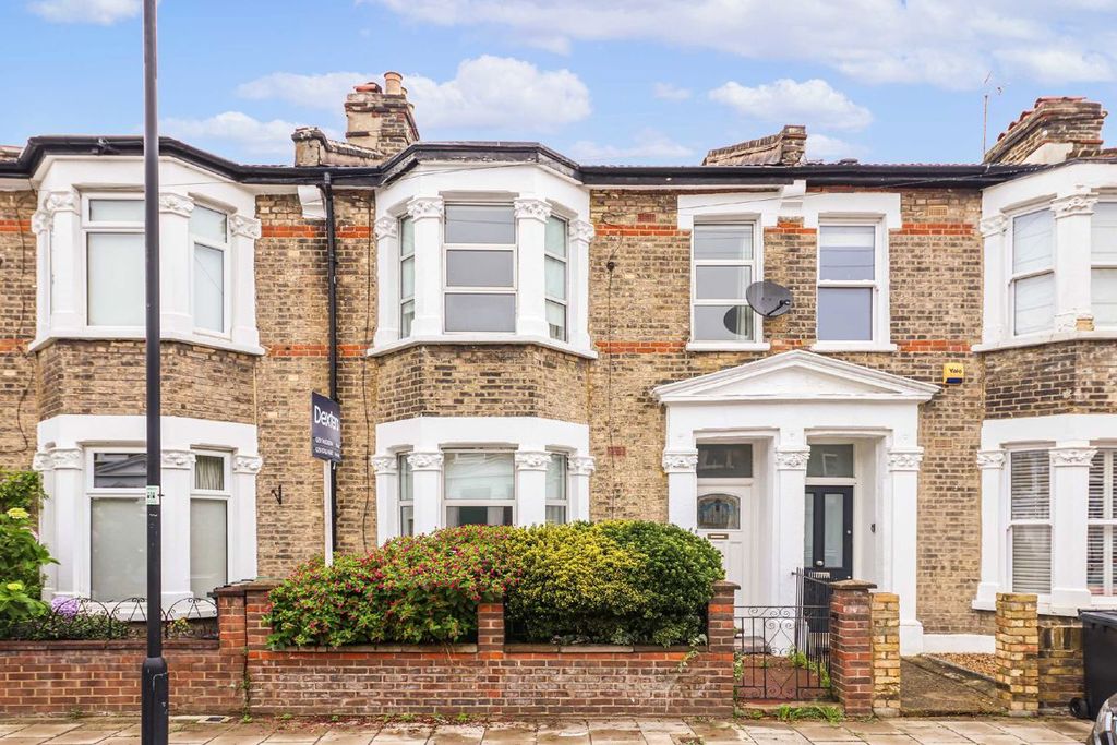 Property photo 1 of 8