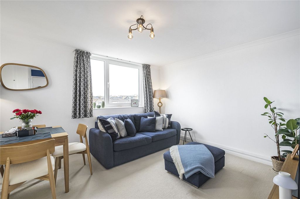 Property photo 2 of 10 Picture No. 22