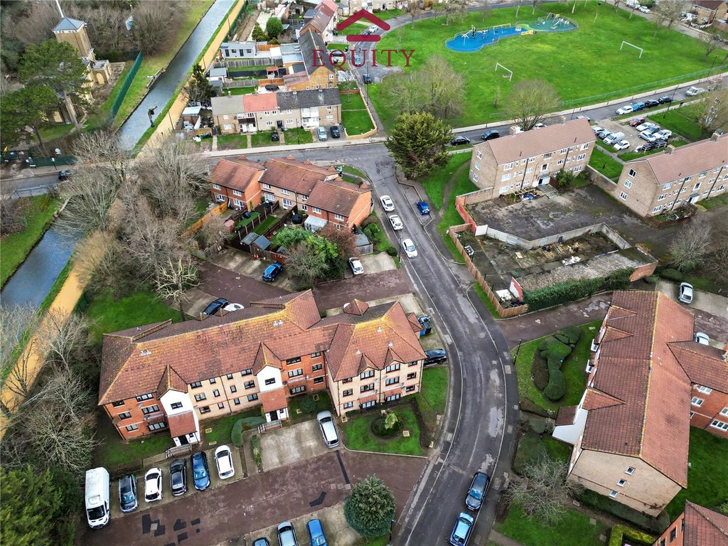 Property photo 2 of 15 Picture No. 11