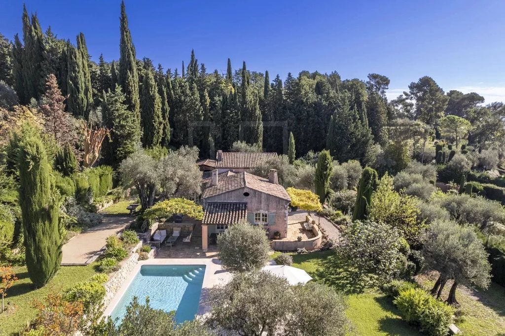 Property photo 1 of 43