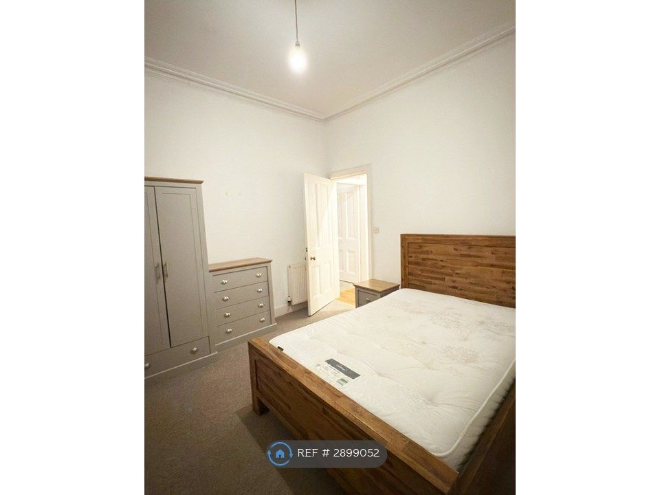 Property photo 3 of 3