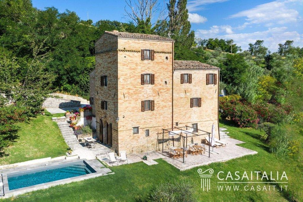 Property photo 1 of 30