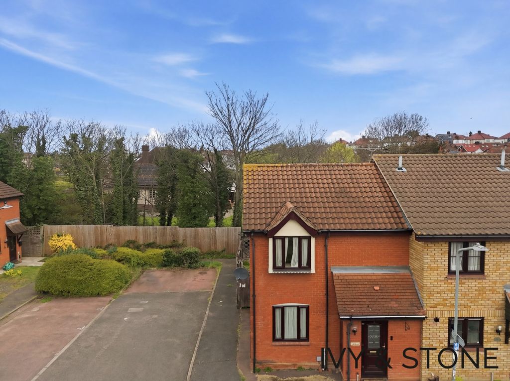 Property photo 1 of 20 4993610