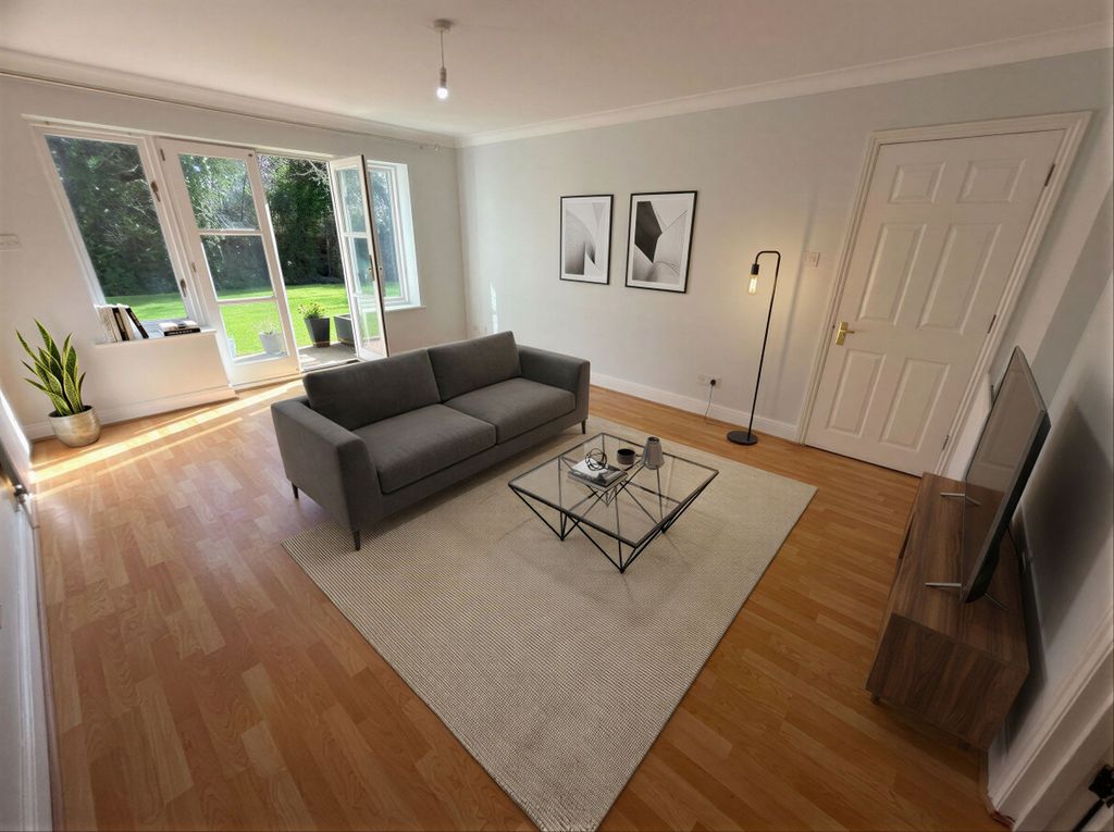 Property photo 2 of 8