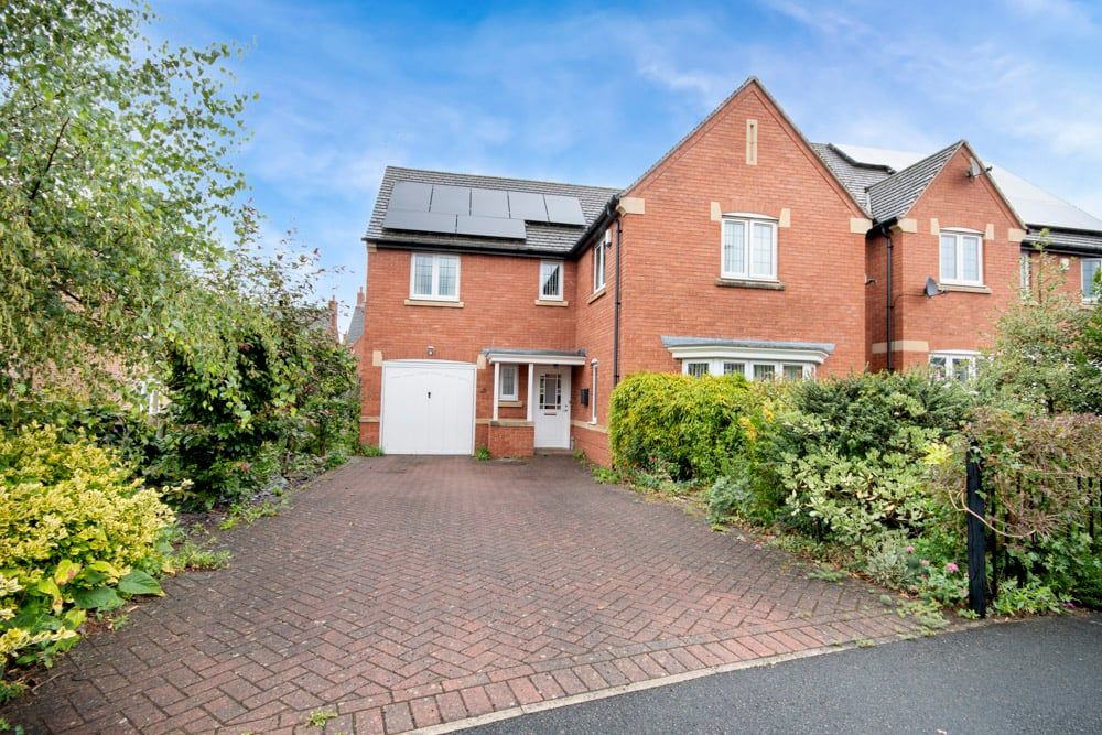 Property photo 1 of 17