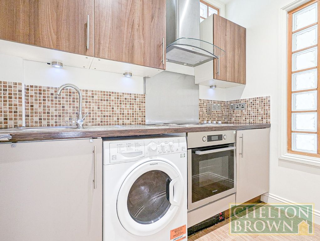 Property photo 2 of 24 Kitchen