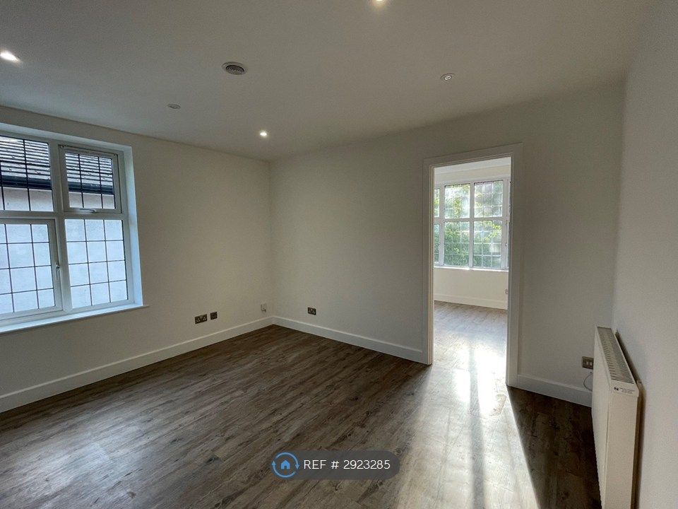 Property photo 3 of 9 Open Plan Living Room