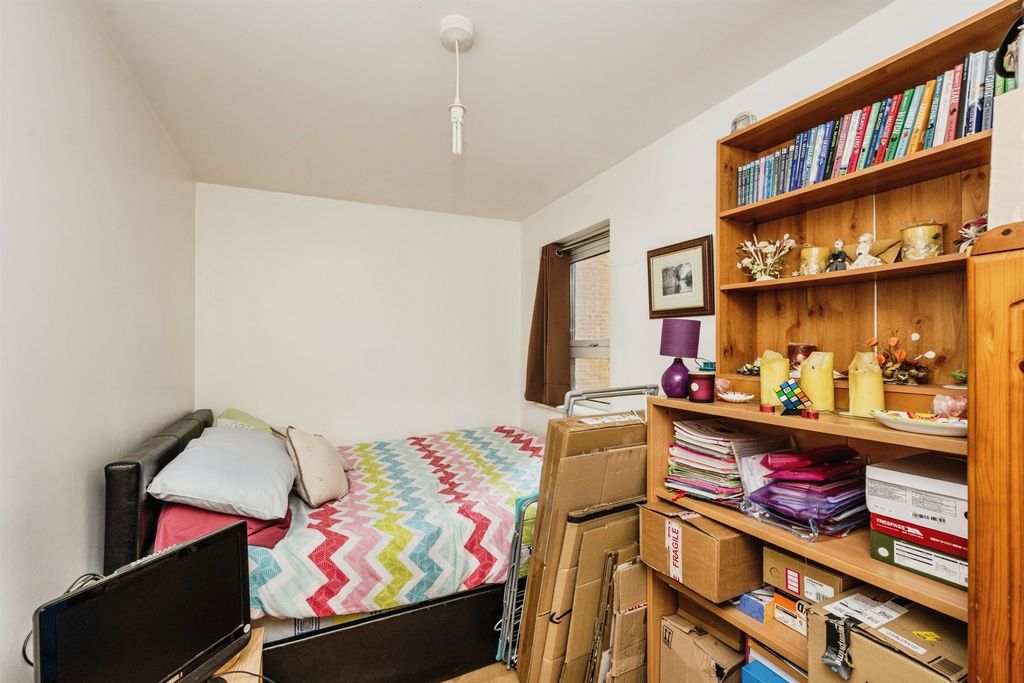 Property photo 3 of 16
