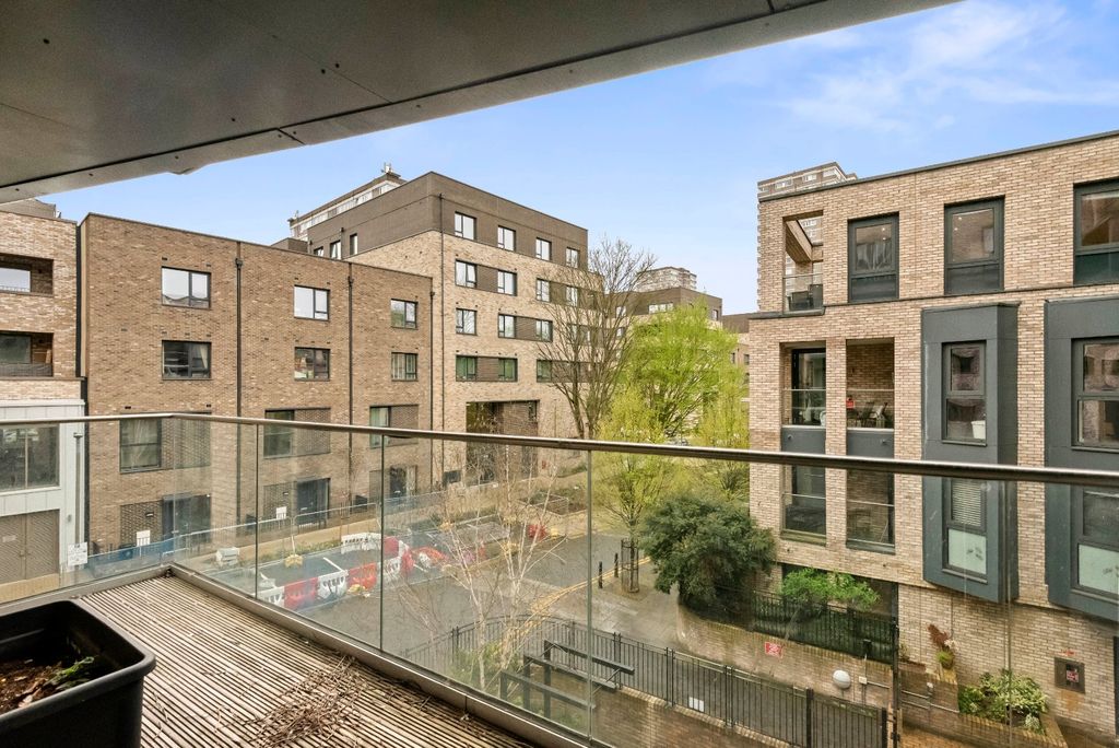 Property photo 3 of 13