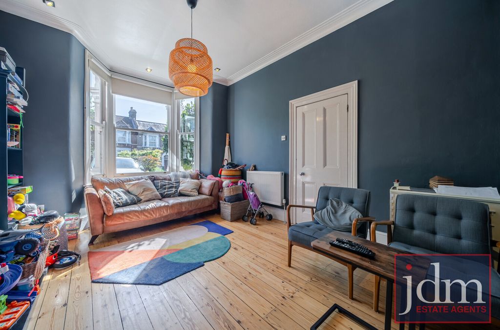 Property photo 3 of 8 9A5Dd45d-E212-410...
