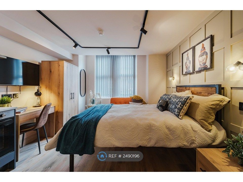 Property photo 1 of 35