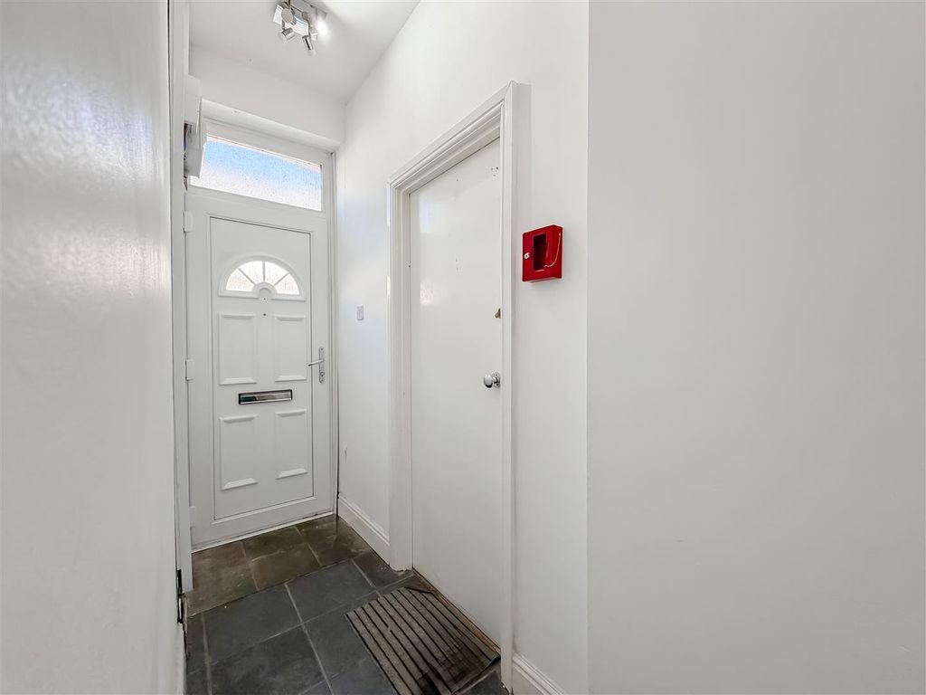 Property photo 2 of 23 1777297031_7_7d.Jpg