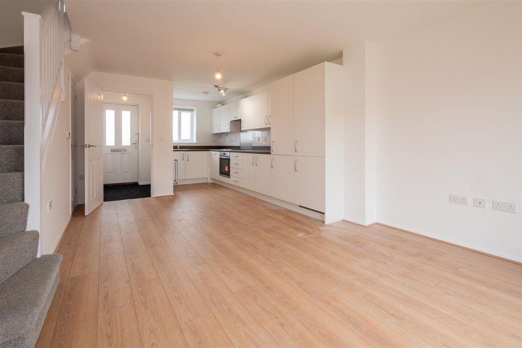 Property photo 2 of 18 P1655694.Jpg