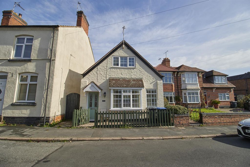 Property photo 1 of 9 Lutterworth Rd Bubrage  8.Jpg