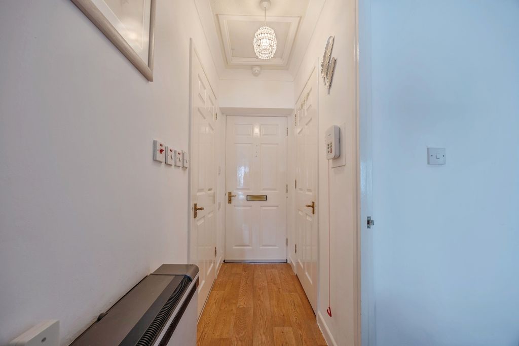 Property photo 3 of 24 Pbox-Img.Jpg