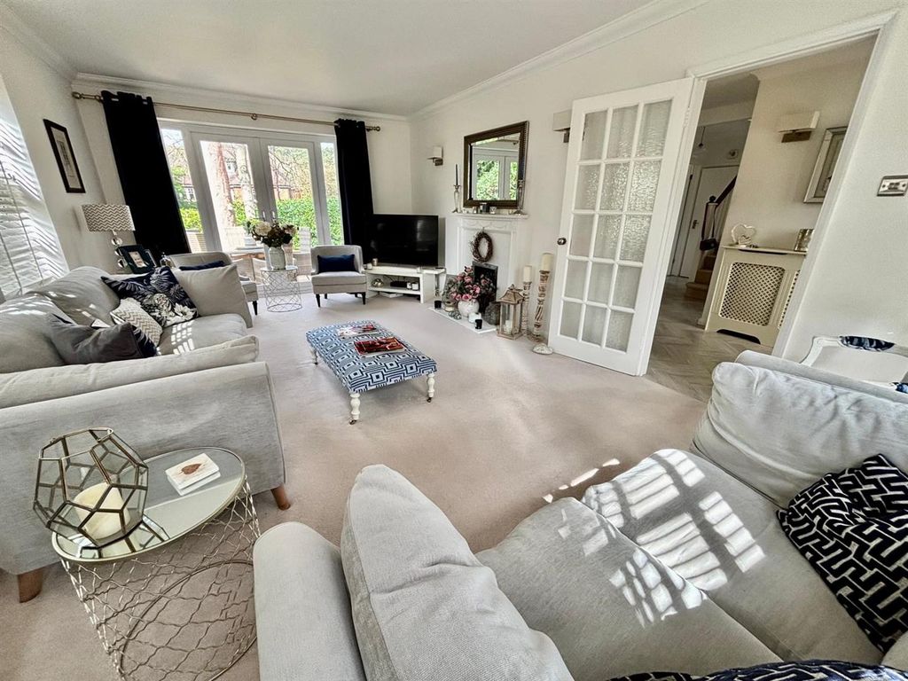 Property photo 2 of 23 Living Room.Jpeg