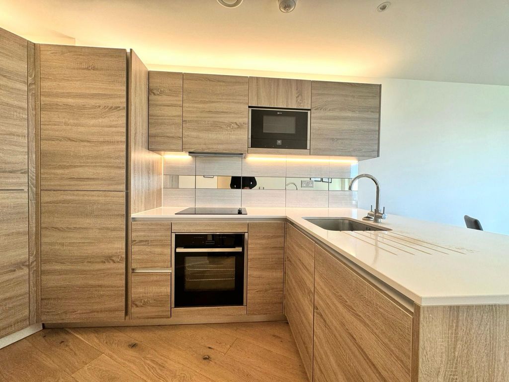 Property photo 3 of 12 Gallery