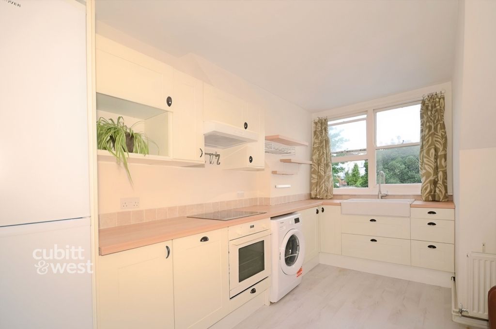 Property photo 1 of 8 0c9B321B-1A 20 28...