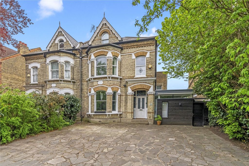 Property photo 1 of 23 Picture No. 11