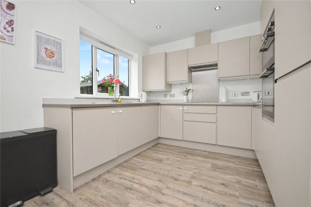 Property photo 2 of 15 Picture No. 07