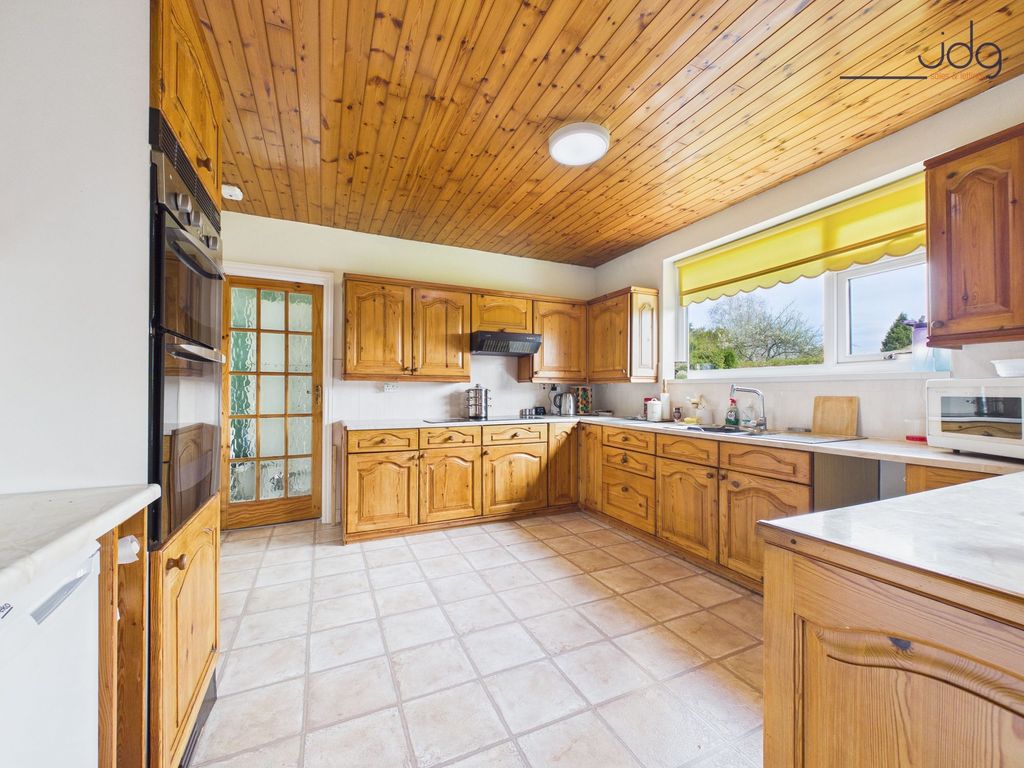 Property photo 2 of 17 Open Plan Kitchen Diner