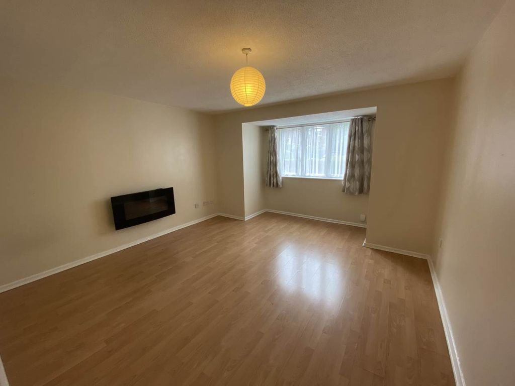Property photo 3 of 7 Img_7443