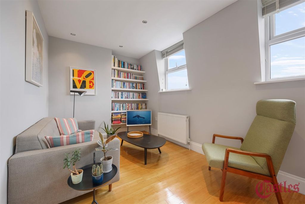 Property photo 1 of 19