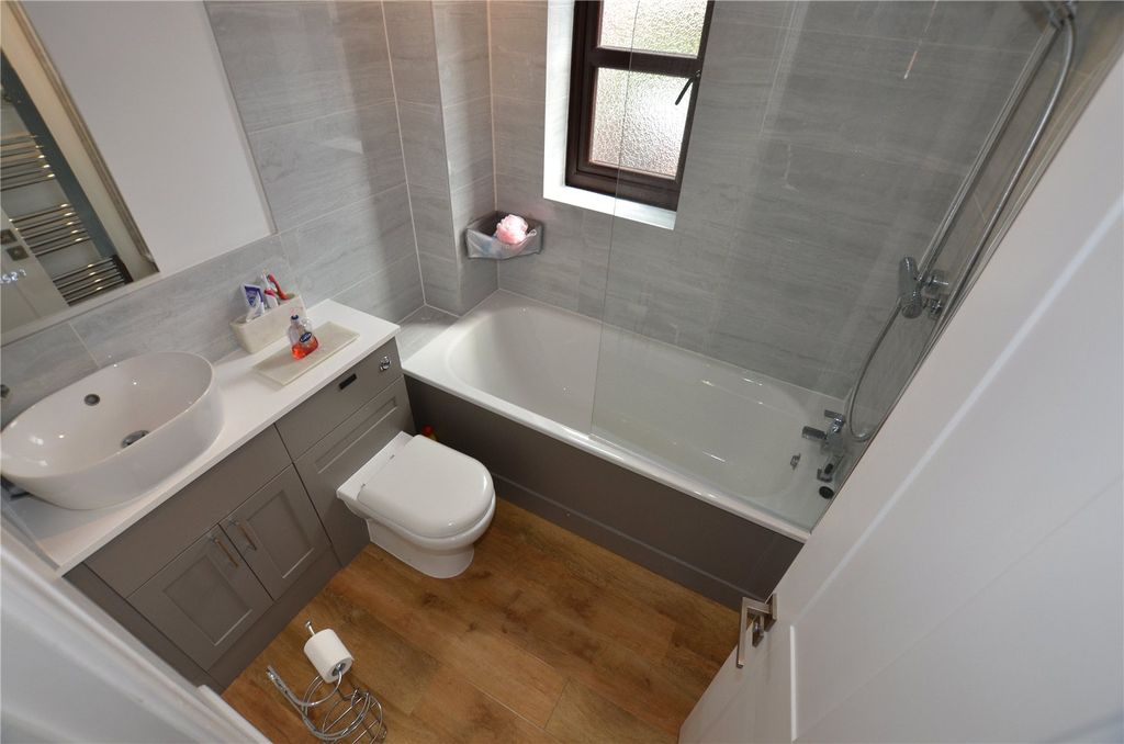 Property photo 2 of 16 Picture No. 02
